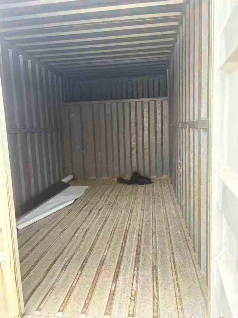 华晨鑫源 后面外观一