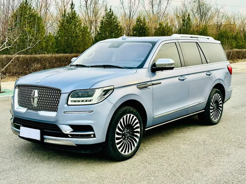 林肯领航员 正面外观二