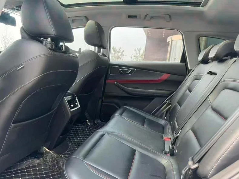 奇瑞瑞虎 正面外观三