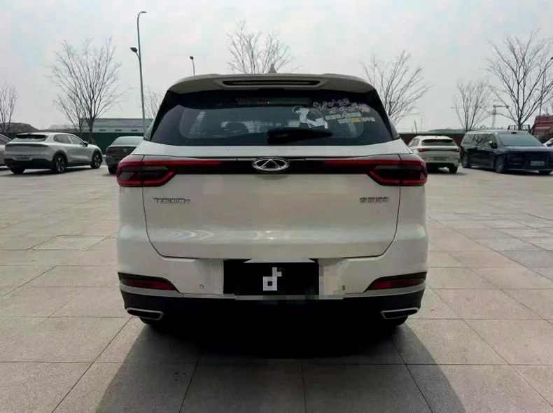 奇瑞瑞虎 内饰前排