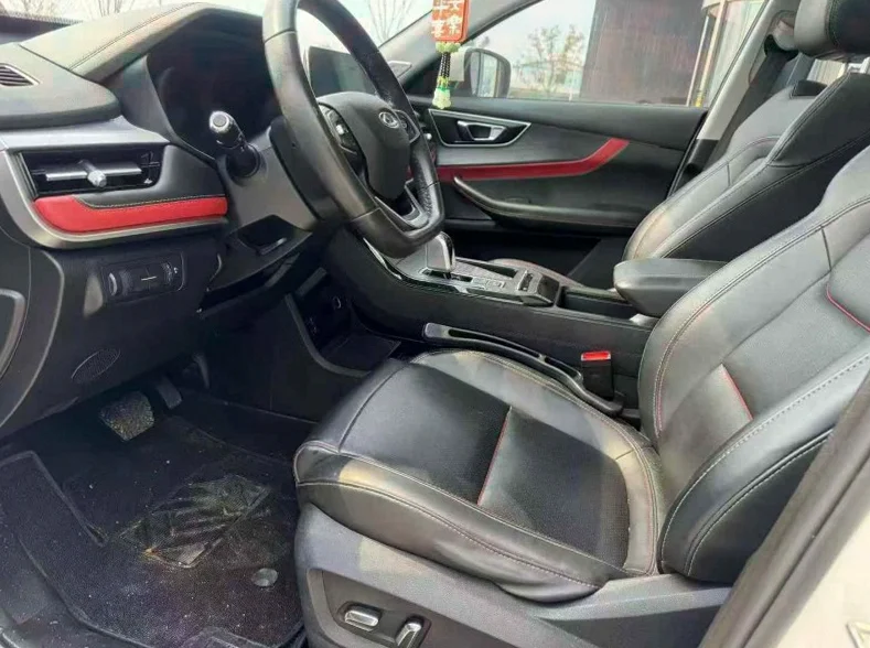 奇瑞瑞虎 正面外观二