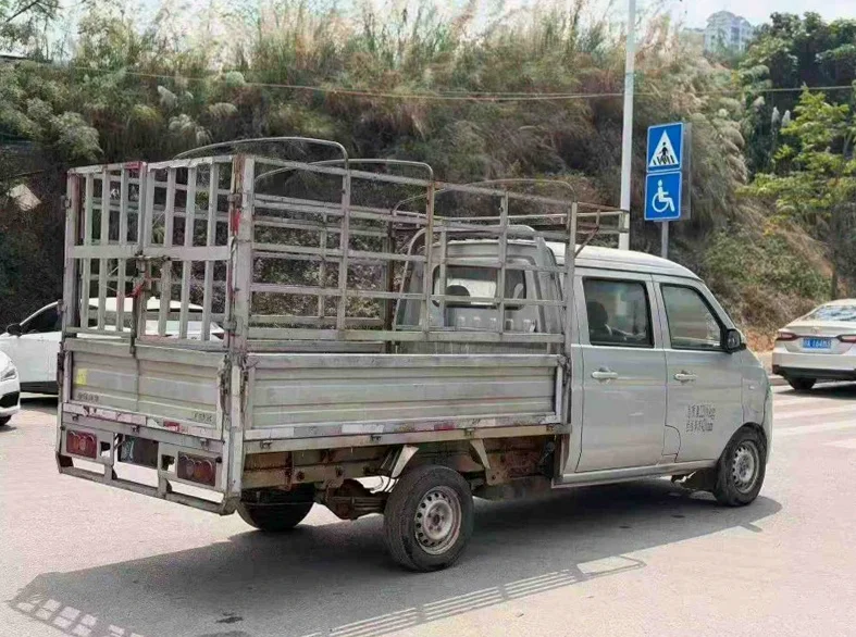 华晨T32 内饰前排