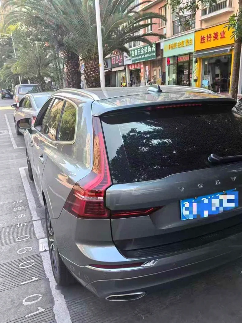 沃尔沃XC60 后面外观一