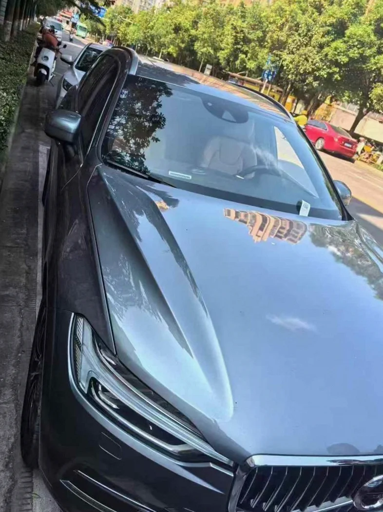 沃尔沃XC60 正面外观三