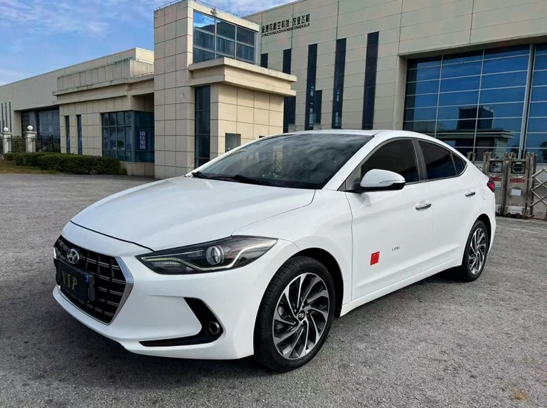 现代领动 正面外观三