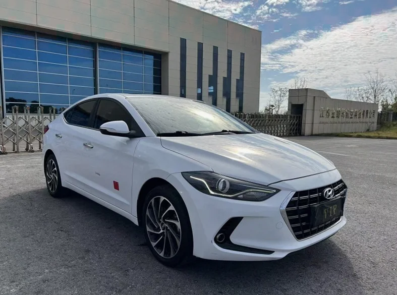 现代领动 正面外观二