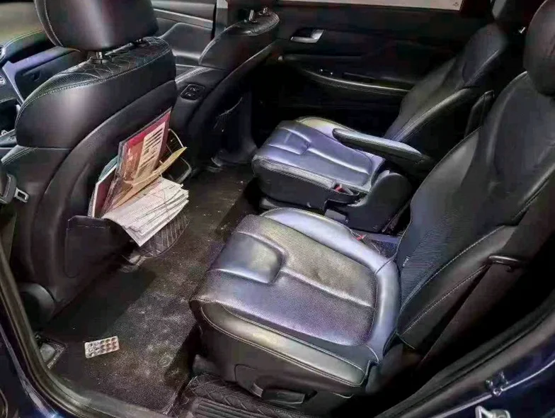 现代新胜达 后面外观三