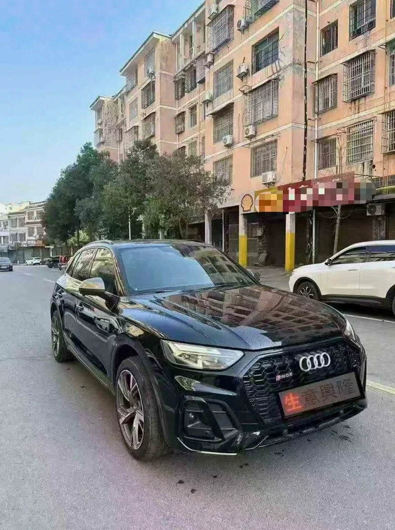 奥迪Q5 正面外观二