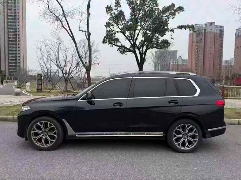 宝马X7 内饰后排