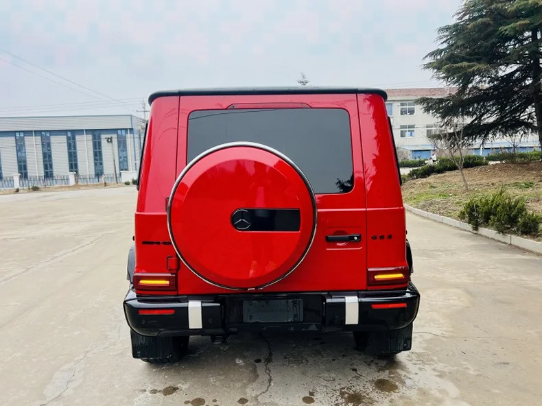 奔驰G 内饰后排