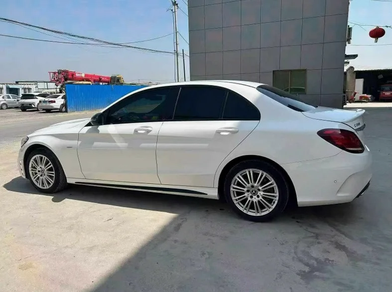 奔驰C 内饰前排