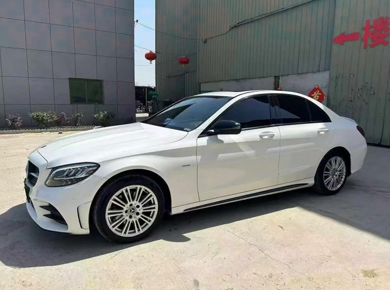 奔驰C 正面外观二