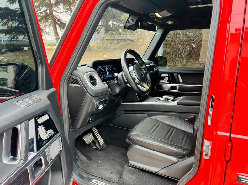 奔驰G 后面外观二