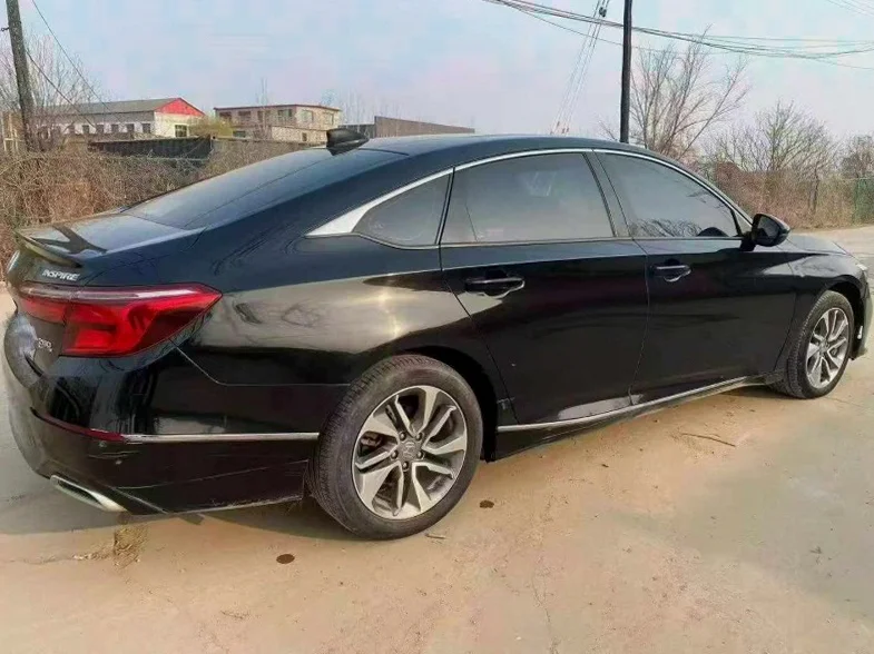 本田英诗派 内饰后排