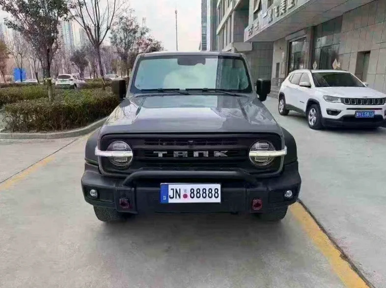 21年长城坦克300 2.0T四驱越野版