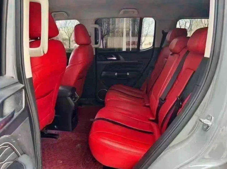 长城汽车坦克 内饰后排