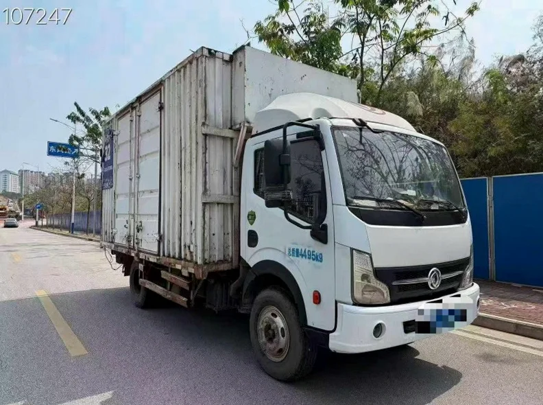 东风多利卡 正面外观二