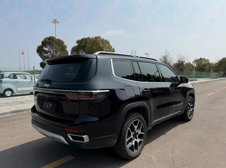 Jeep指挥官 后面外观二