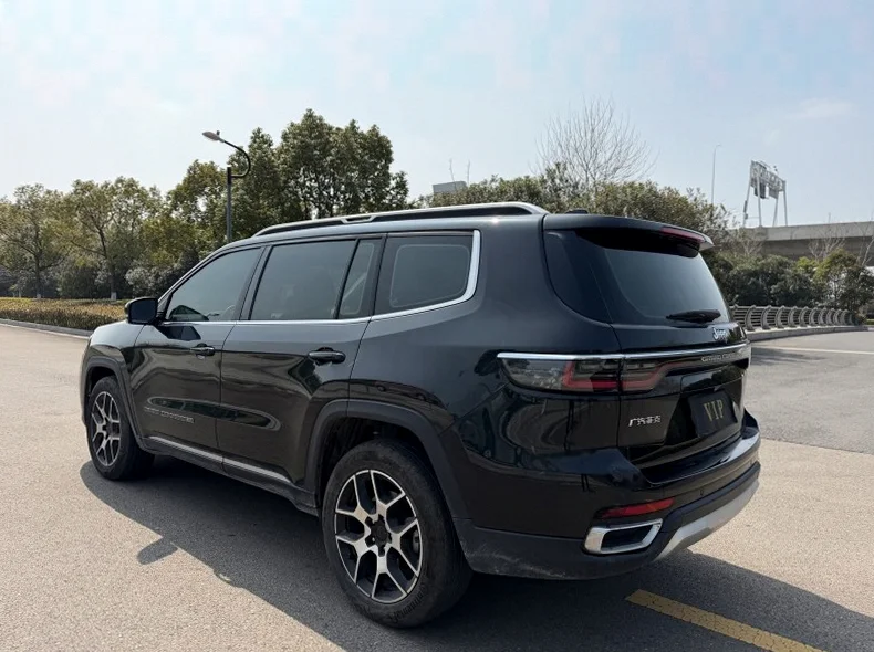 Jeep指挥官 后面外观三