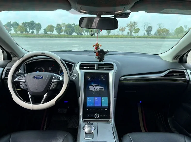 福特蒙迪欧 内饰前排