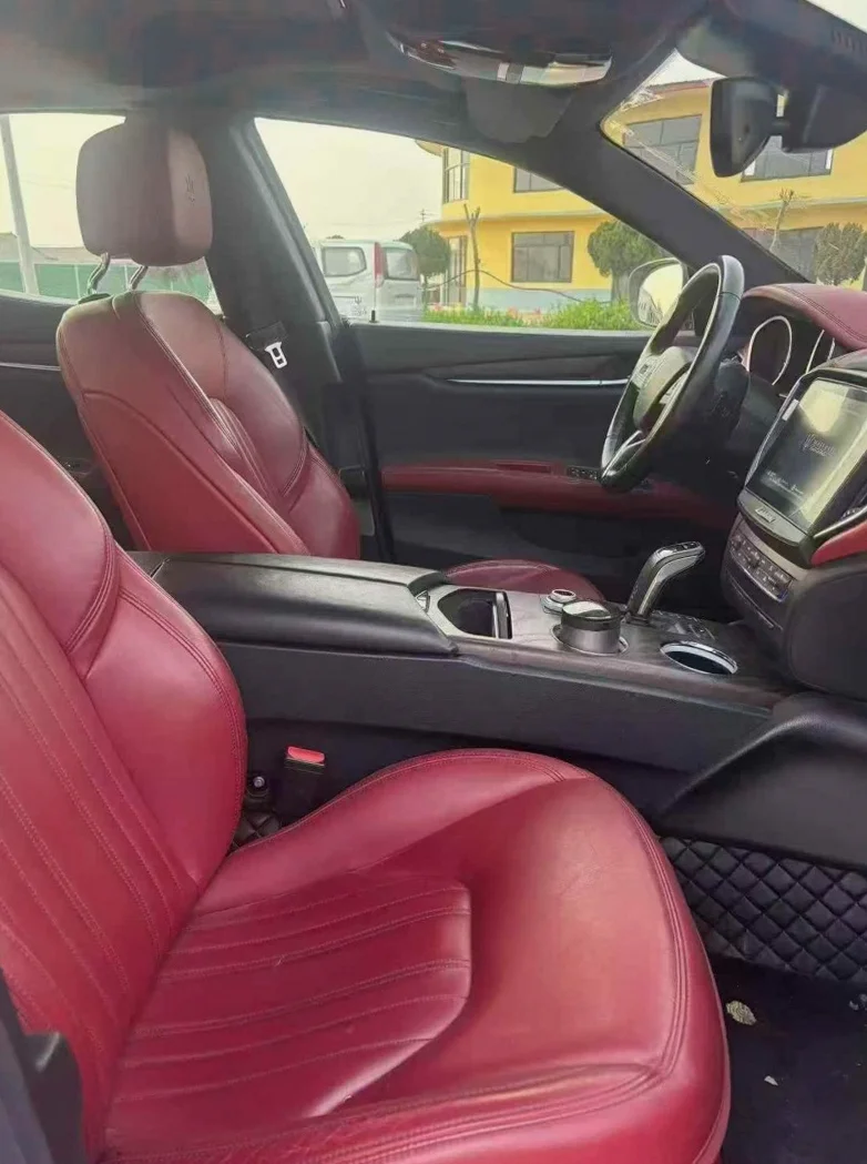 玛莎拉蒂Ghibli 后面外观二