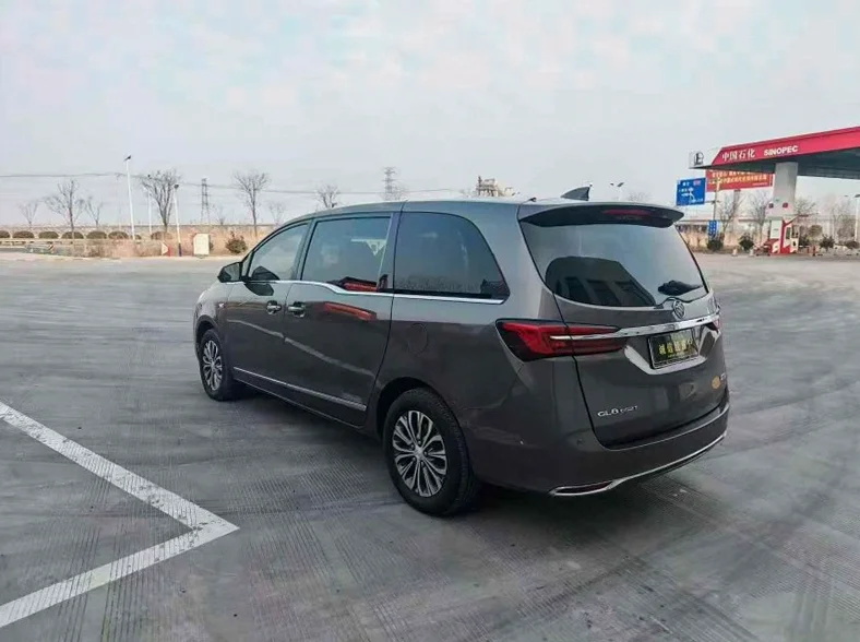 别克GL8 内饰后排