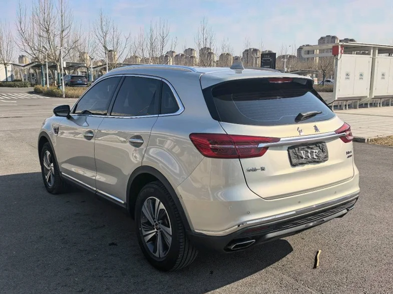 红旗HS5 后面外观二