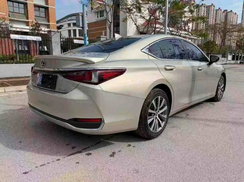 雷克萨斯ES 内饰前排