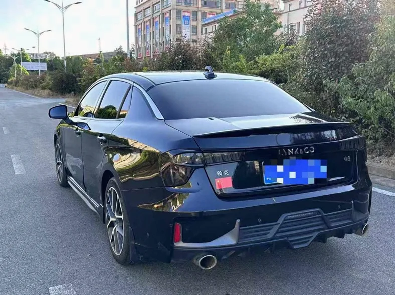 领克03 后面外观一