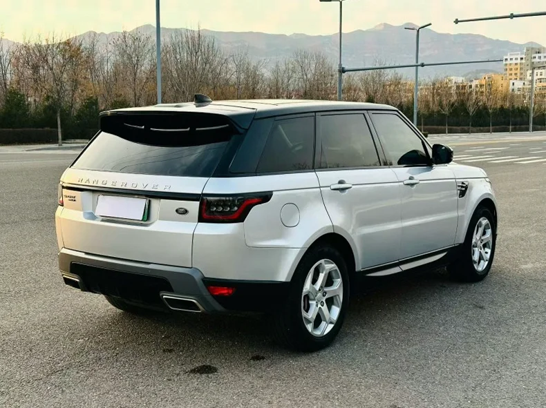 路虎揽胜运动 驾驶室