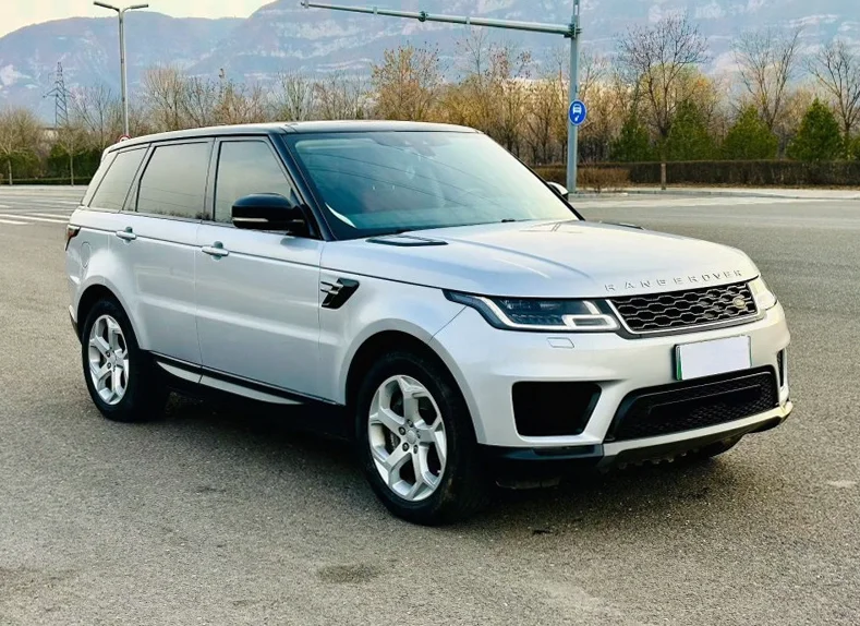 路虎揽胜运动 正面外观二