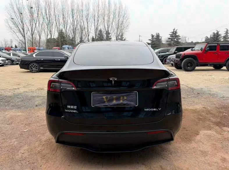 特斯拉MODEL 后面外观一