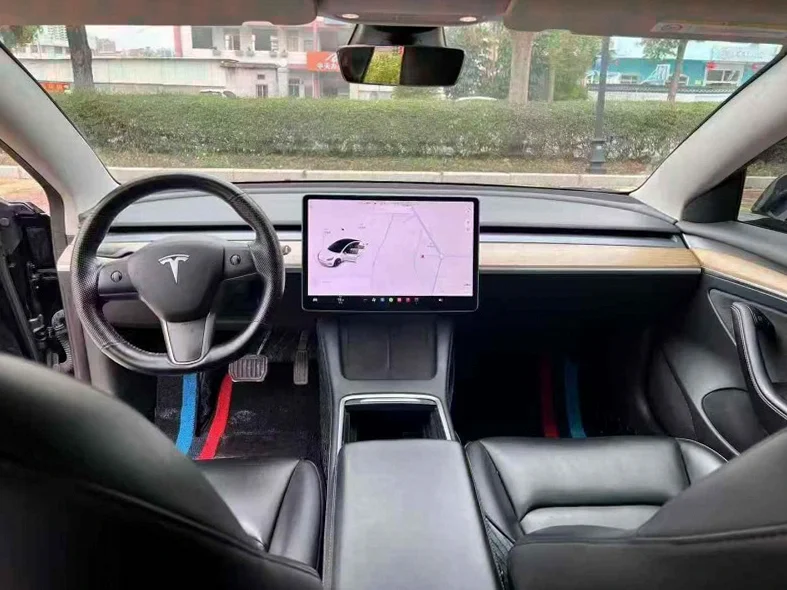 特斯拉MODEL 后面外观二