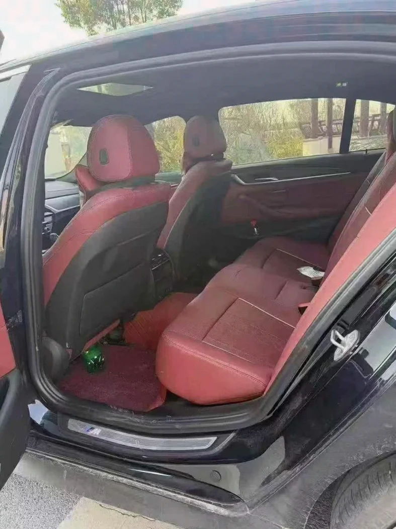 宝马5系 后面外观二