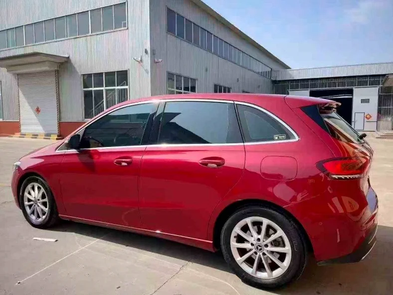 奔驰B 后面外观三