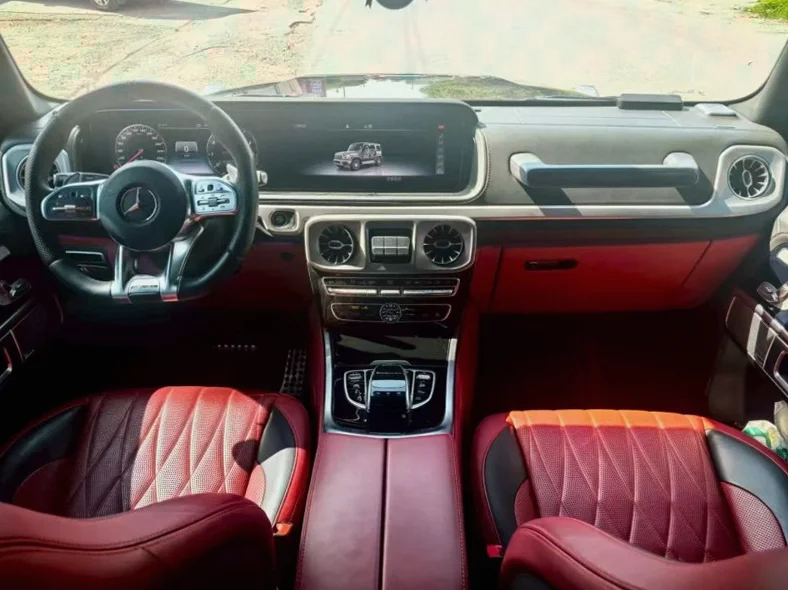 奔驰G 后面外观三