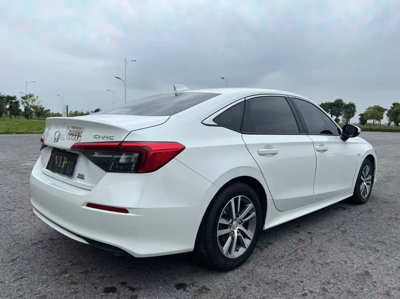 本田思域 内饰后排