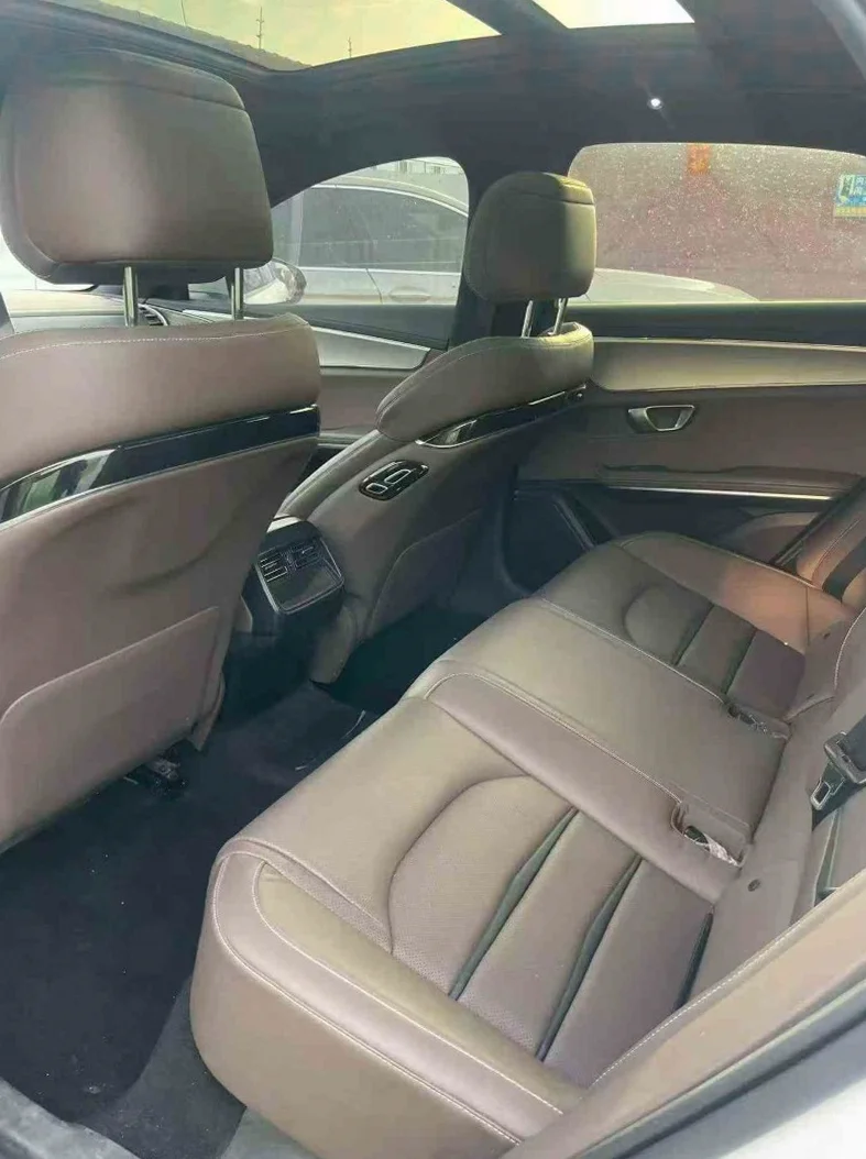 比亚迪秦 后面外观二