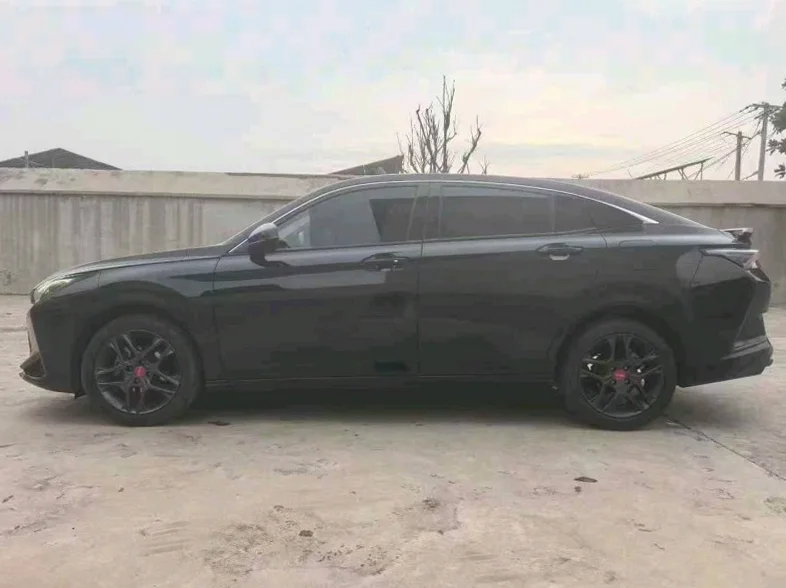 东风奕炫 正面外观三