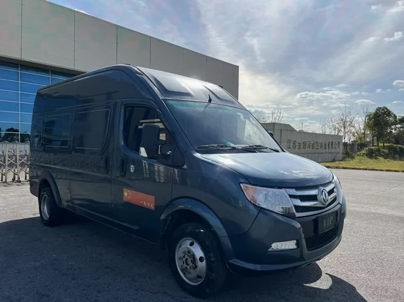 东风御风 正面外观二