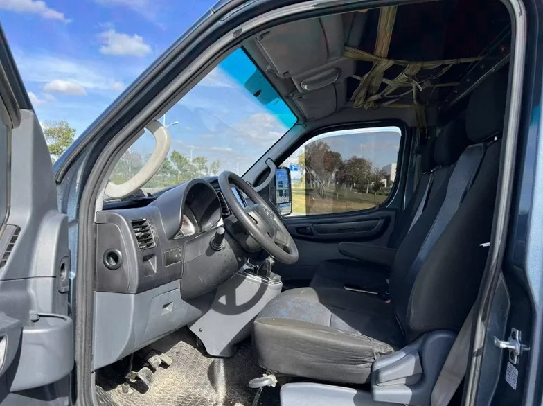 东风御风 后面外观一