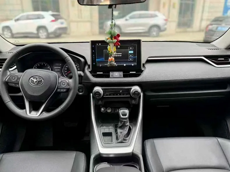 丰田锋兰达 后面外观二