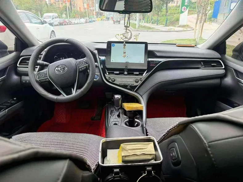 丰田凯美瑞 后面外观一