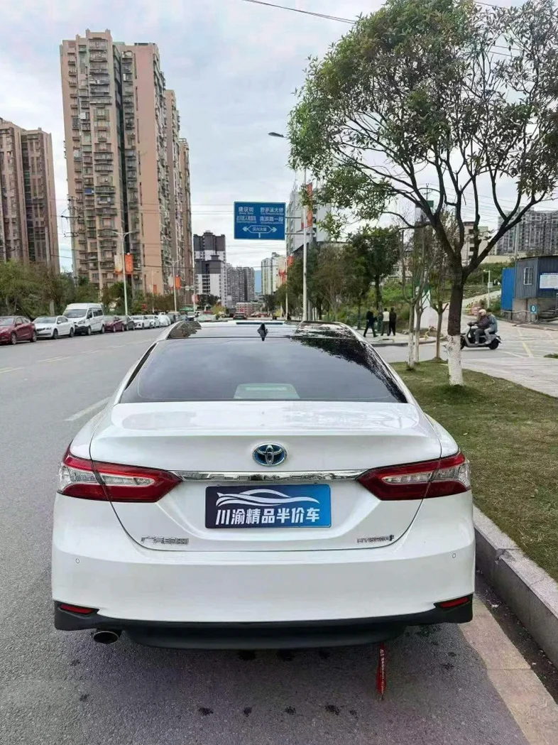 丰田凯美瑞 驾驶室