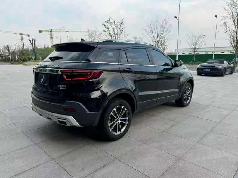 福特领界 内饰后排