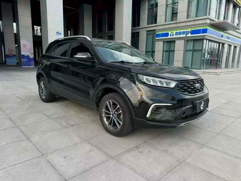 福特领界 正面外观二