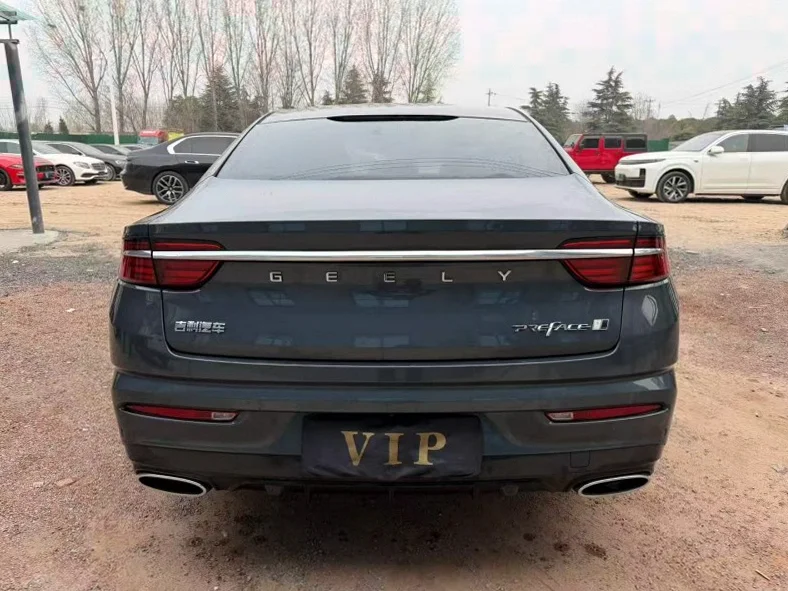 吉利星瑞 后面外观三