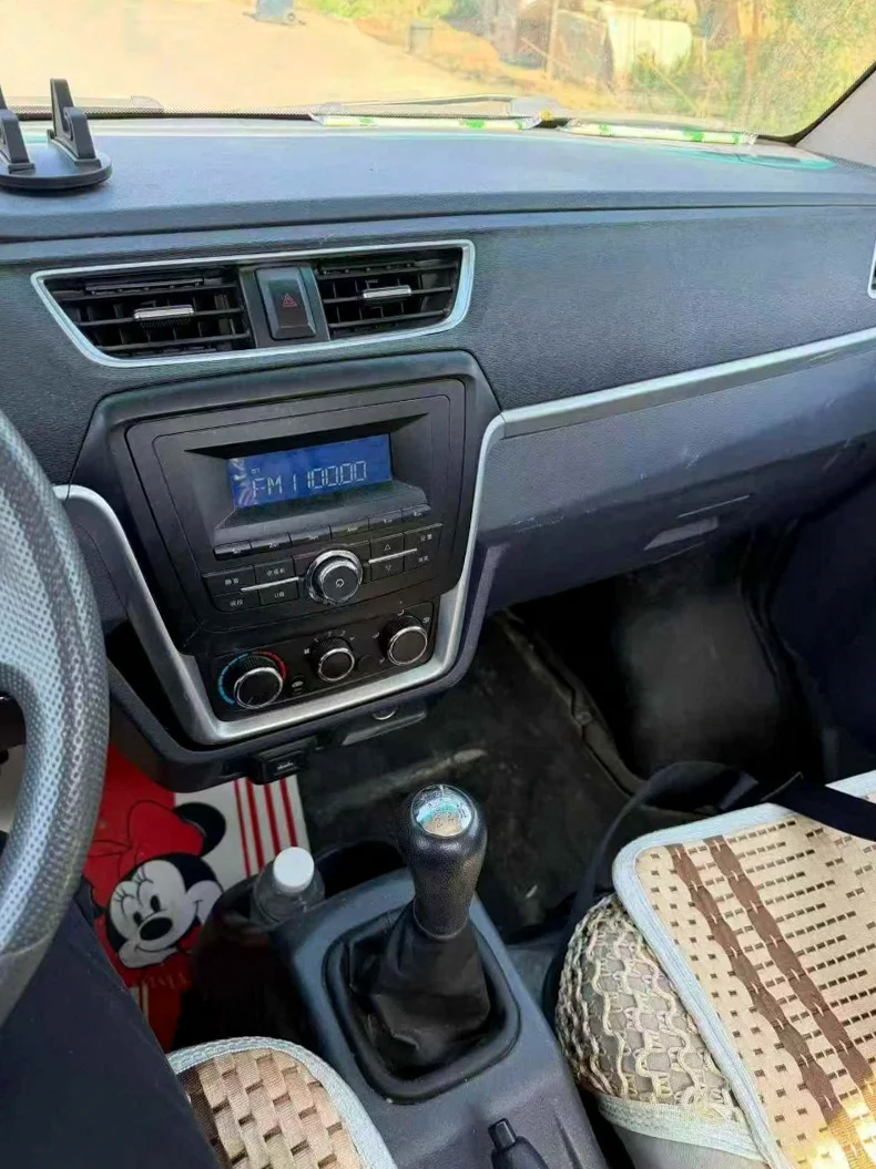 小康东风 后面外观二