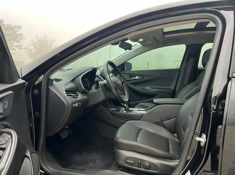 雪佛兰迈锐宝 后面外观一