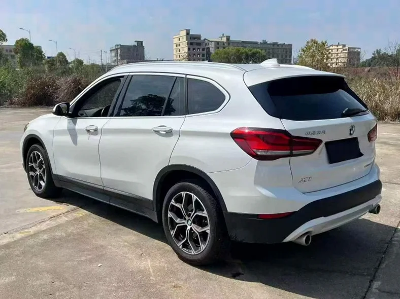 X1宝马 内饰后排